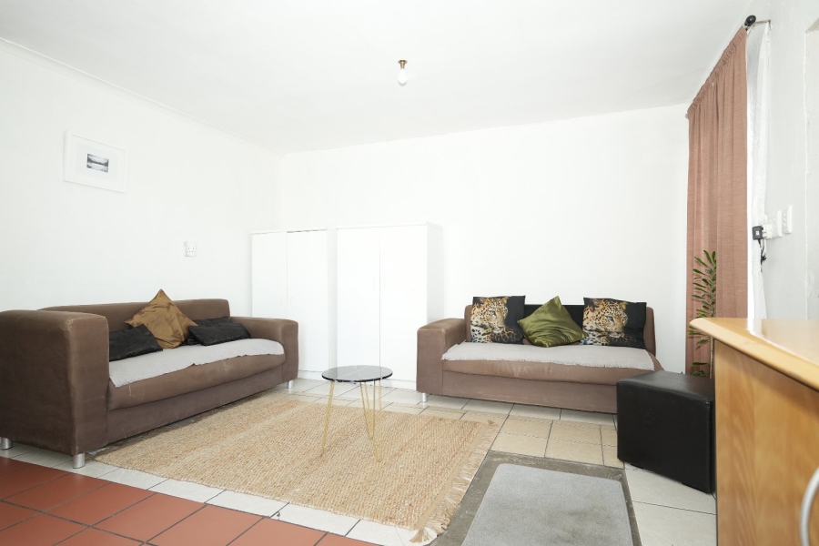 2 Bedroom Property for Sale in New Woodlands Western Cape